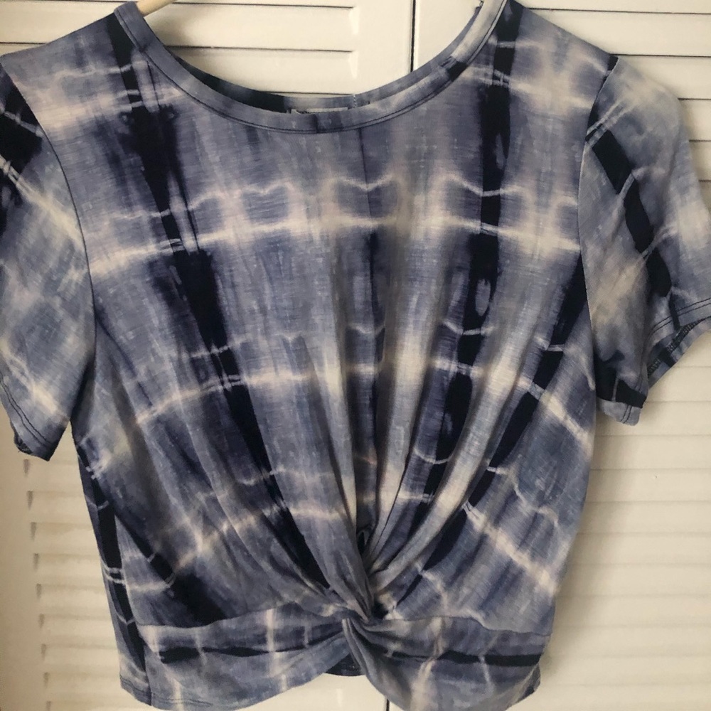 tie dye crop top